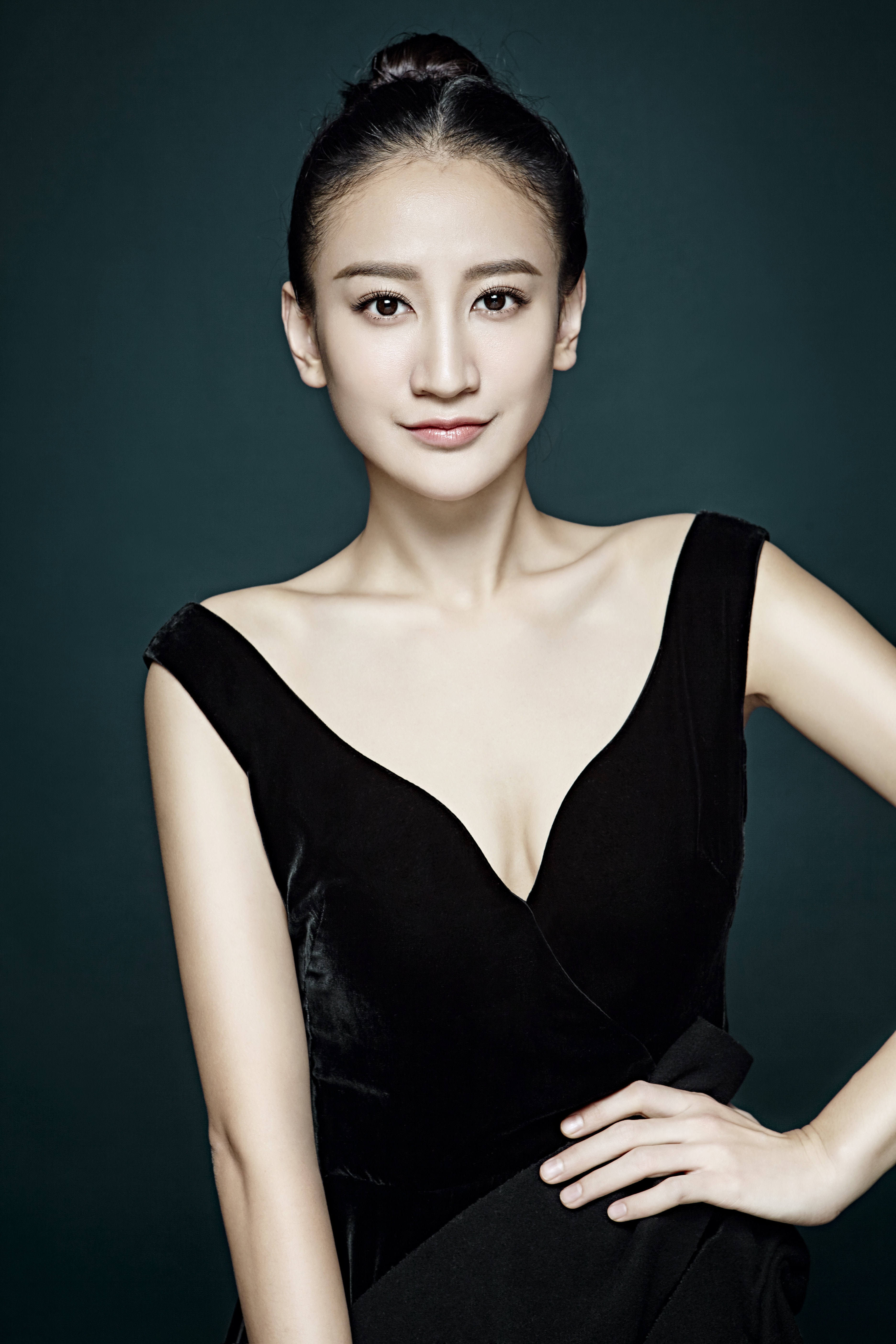 http://www.119127.cn/pics/star/pic/dda7b2de9523408134ef4c4751ee70c1.jpg