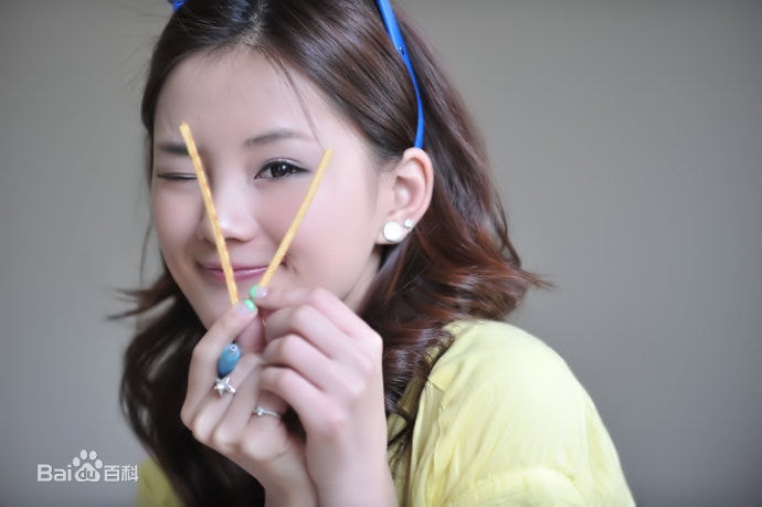 http://www.119127.cn/pics/star/pic/e00b058e7112ffcaa10f0b589f4e5b89.jpg
