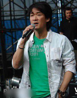 http://www.119127.cn/pics/star/pic/e00dcb4f599ec6f2377b7b7a1c8368d1.jpg