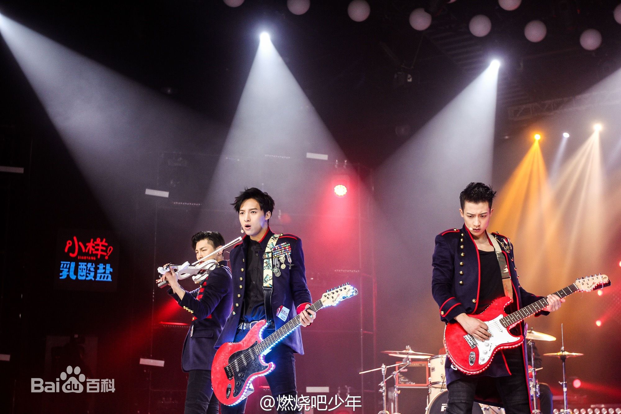 http://www.119127.cn/pics/star/pic/e07892d2a5376c6c767c6b1ac0876181.jpg