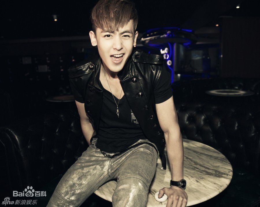 http://www.119127.cn/pics/star/pic/e089df5343bcfee1bff4c2fc213eb1df.jpg