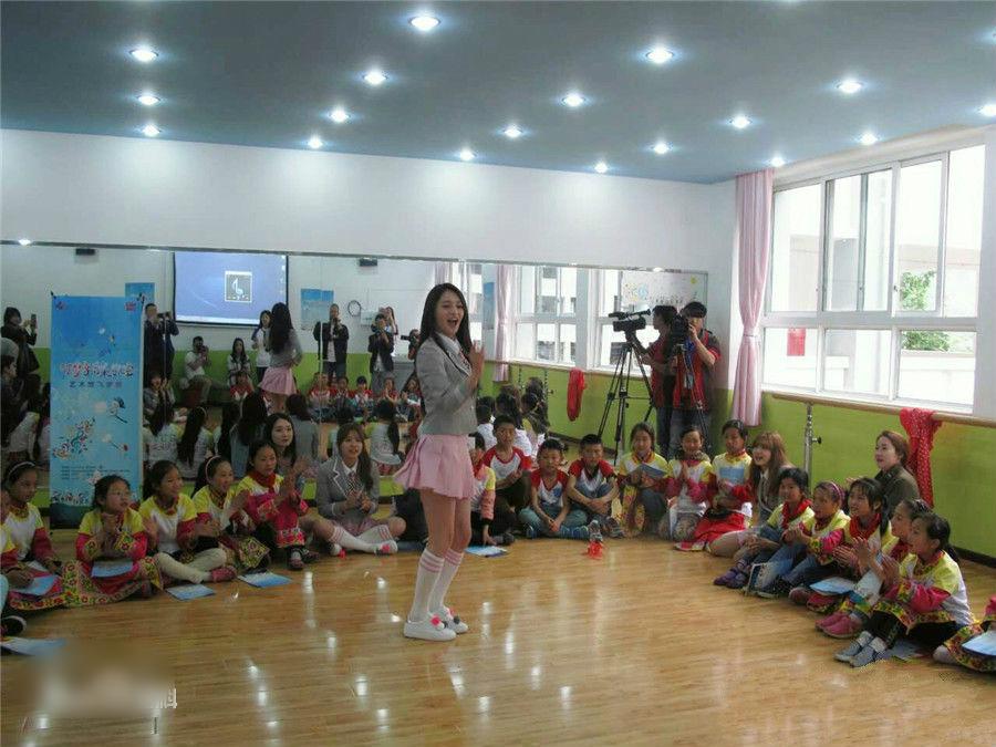 http://www.119127.cn/pics/star/pic/e1270212e2f1da20fb41f81b85a4b7fc.jpg
