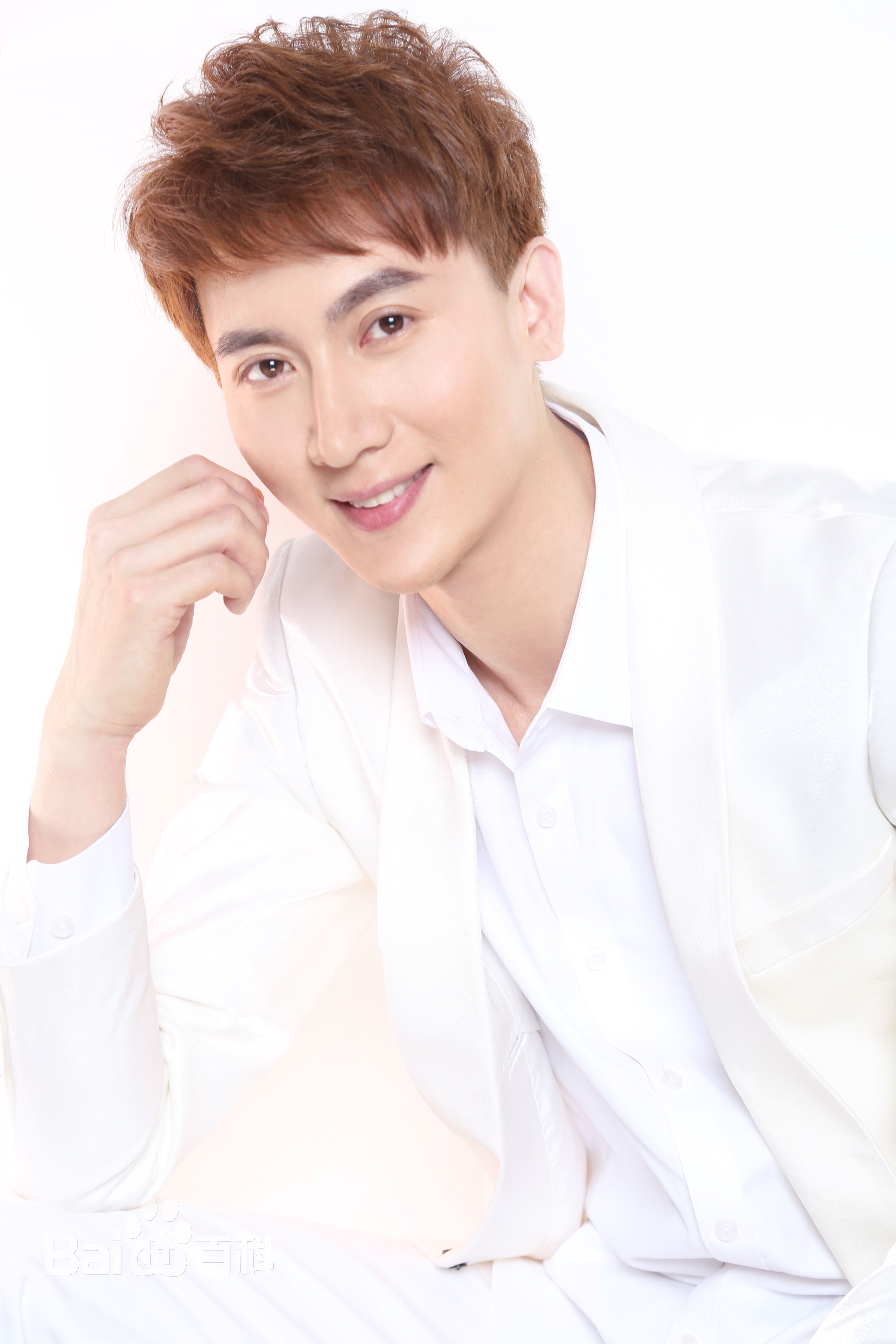 http://www.119127.cn/pics/star/pic/e276901eecd3c9008fd114df14990652.jpg
