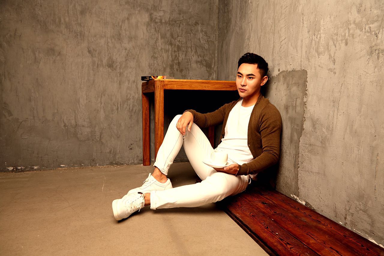 http://www.119127.cn/pics/star/pic/e35da9e8672361ab38c430e53b39a457.jpg