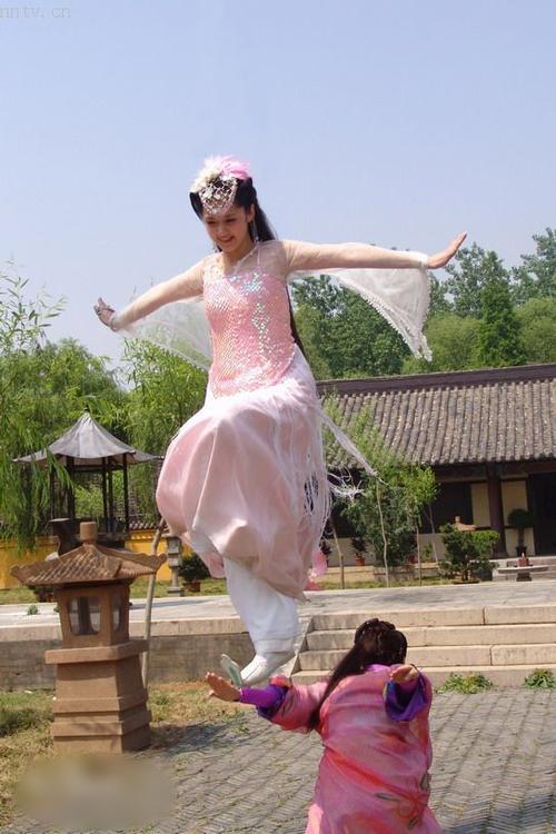 http://www.119127.cn/pics/star/pic/e36f7add61a8e492d8e6bfd924b2bb01.jpg