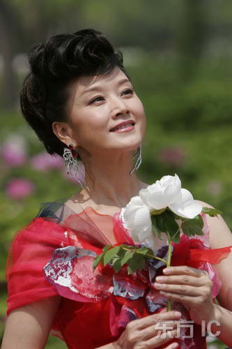 http://www.119127.cn/pics/star/pic/e6e0d3554313eb28df60528e3b44b9ae.jpg