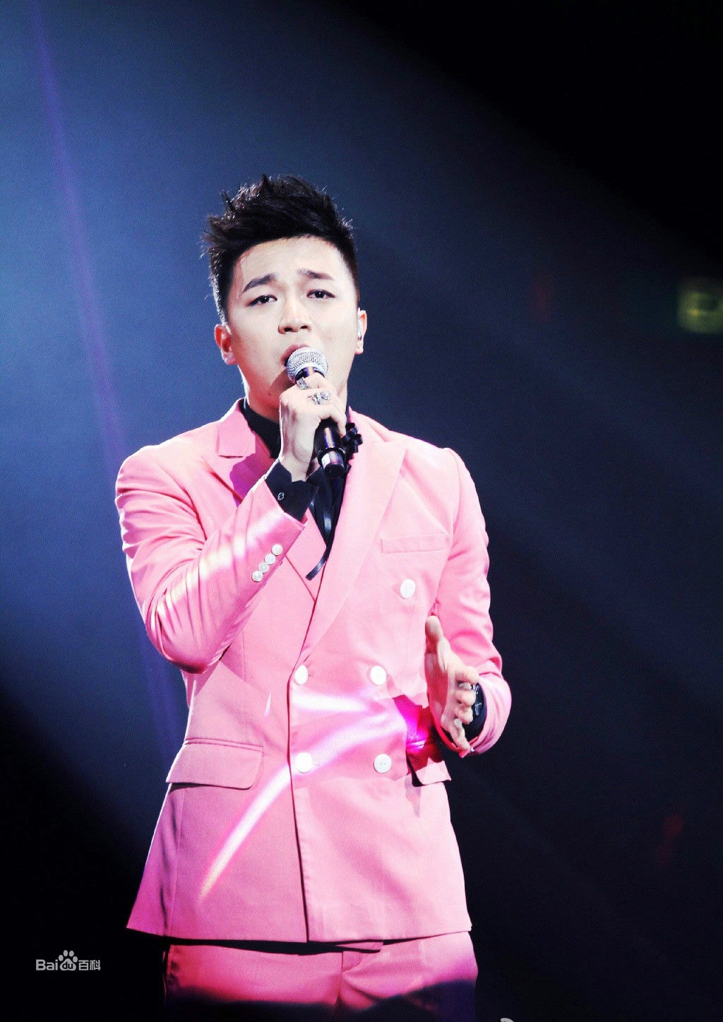 http://www.119127.cn/pics/star/pic/e82b88cf7047dccd07d49d8b827efaf4.jpg