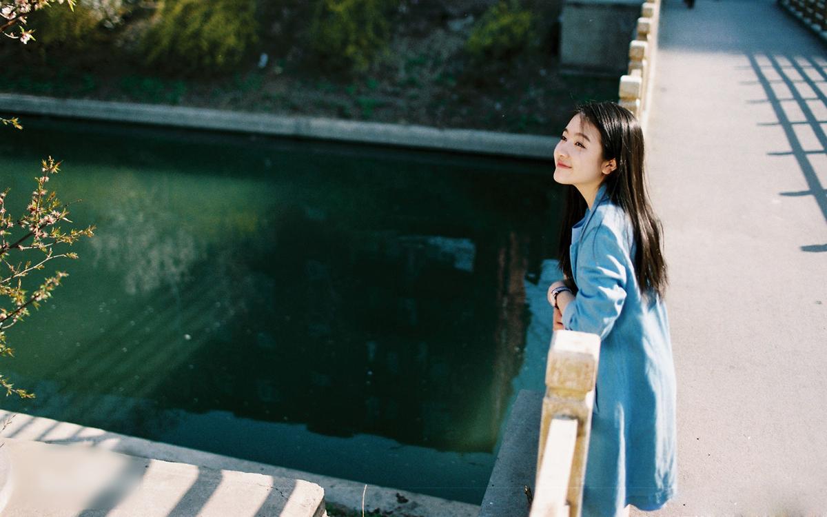 http://www.119127.cn/pics/star/pic/e888622bdc104d815d6d2ffdefee5513.jpg