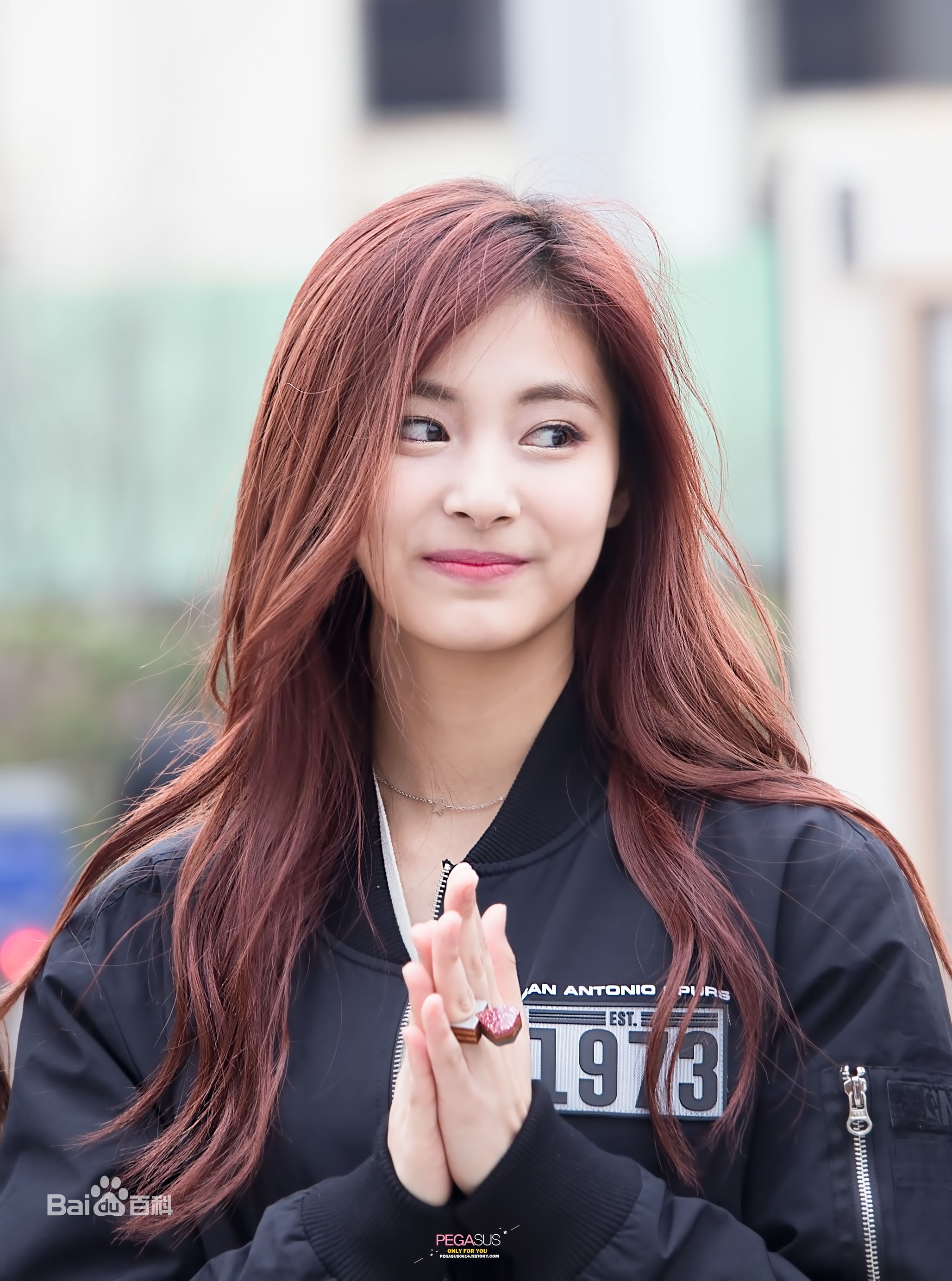 http://www.119127.cn/pics/star/pic/ea7ea68c8ca56dd9b9051d322b206265.jpg