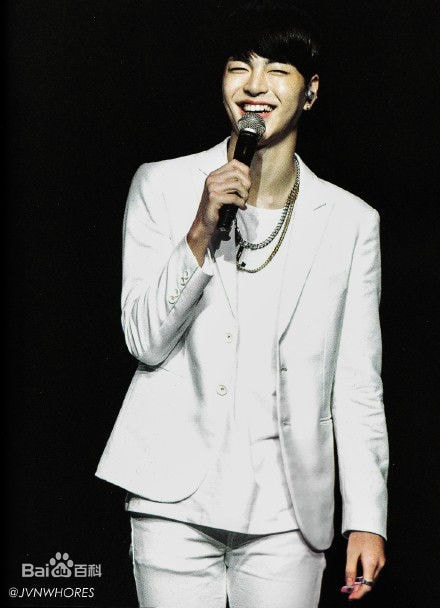 http://www.119127.cn/pics/star/pic/efc2476d6fd964c9a93a5bd019d80a9f.jpg