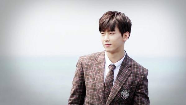 http://www.119127.cn/pics/star/pic/f01230c4b5c9edba65cfd5ff230bfa46.jpg