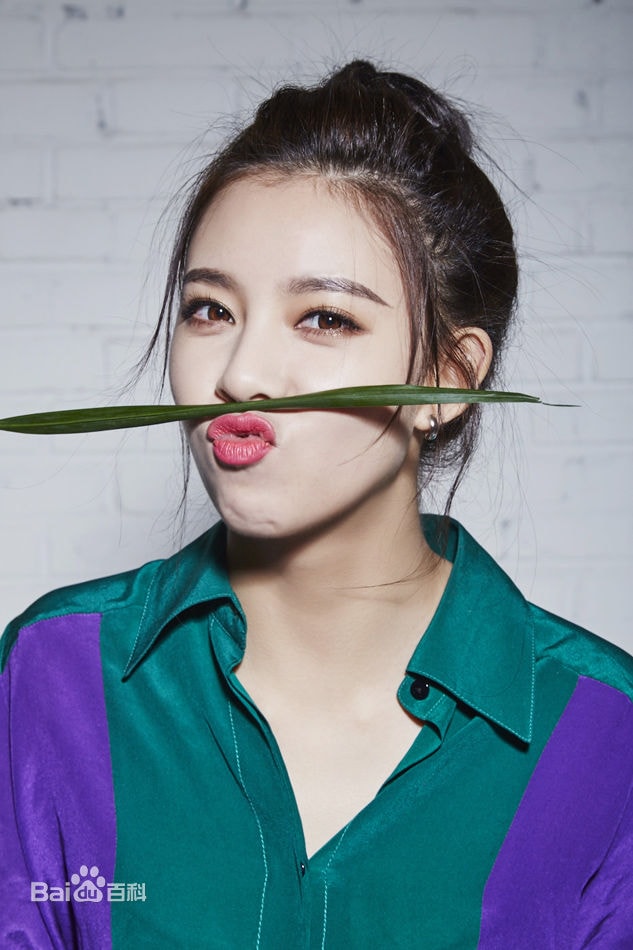 http://www.119127.cn/pics/star/pic/f0b8b6645f48fd9579073c6bcc408f97.jpg