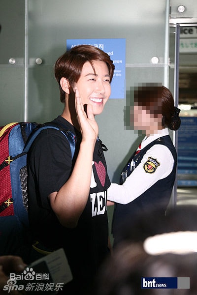 http://www.119127.cn/pics/star/pic/f0fdd57aacdbdab7d9f6d6f89582a86b.jpg