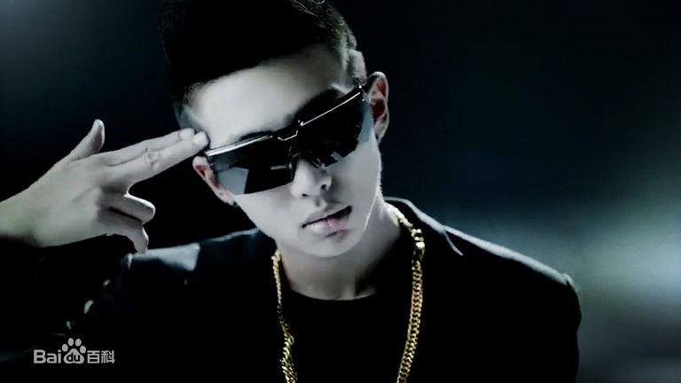 http://www.119127.cn/pics/star/pic/f37d8bb537a67a11768182472d473cc4.jpg