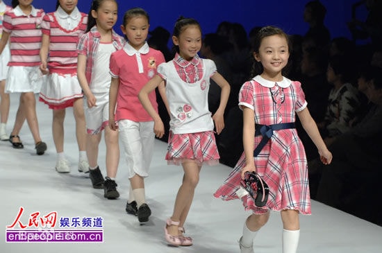 http://www.119127.cn/pics/star/pic/f7c2600073a9a487d4ff8eb903f13c3c.jpg