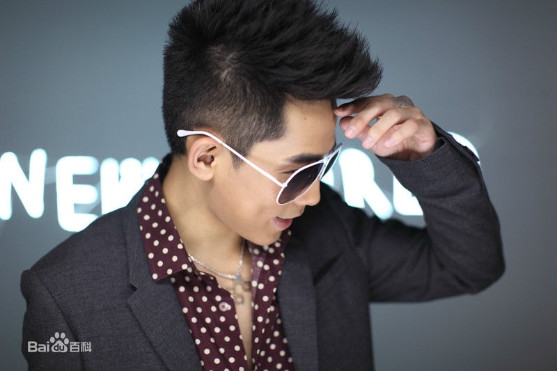 http://www.119127.cn/pics/star/pic/f8e792f38a5f0709deac23f56a6715c4.jpg