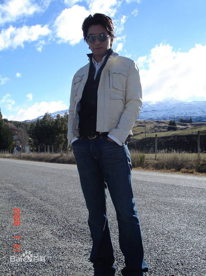 http://www.119127.cn/pics/star/pic/f9b491322fd55964adb3fd97e07f84d4.jpg