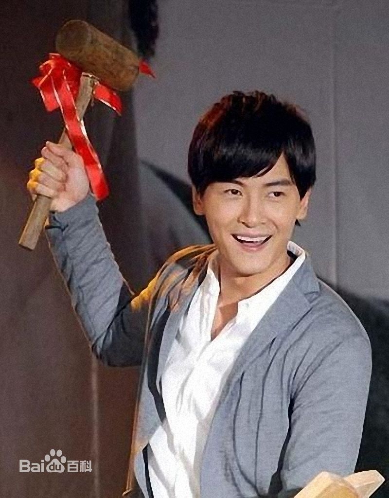 http://www.119127.cn/pics/star/pic/f9c3db5802c6ca7b693661025e19cdb9.jpg