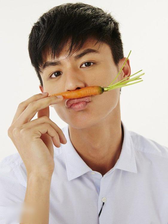 http://www.119127.cn/pics/star/pic/faf22e1763074e4a531b1feca0be0113.jpg