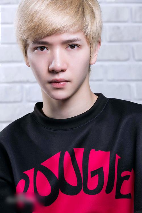 http://www.119127.cn/pics/star/pic/fb1e22bef21366fb5f9d4dcc564b384d.jpg