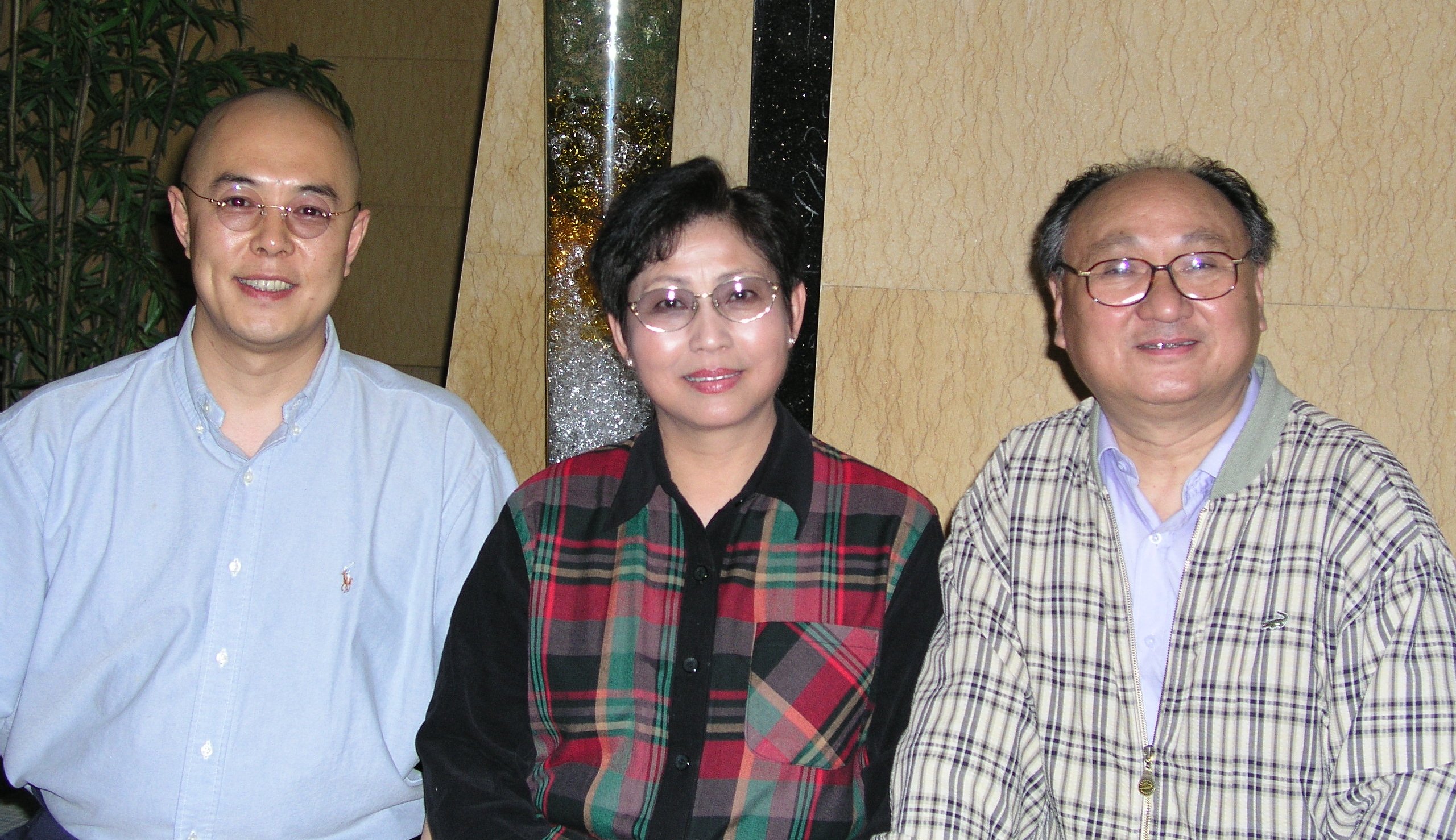 http://www.119127.cn/pics/star/pic/fe4282f75b8f8a0a26c11772a4ddc60e.jpg