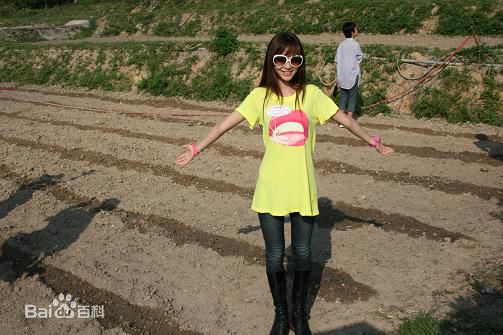 http://www.119127.cn/pics/star/pic/ff0935c47cf37d476fd42e18d36cf9d7.jpg